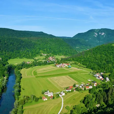 Lejlighed Natura Adlesici